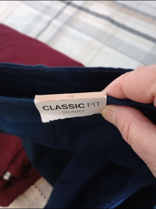 Liz Clairborne Navy Blue Slim Ankle Pants. - Picture 4 of 7